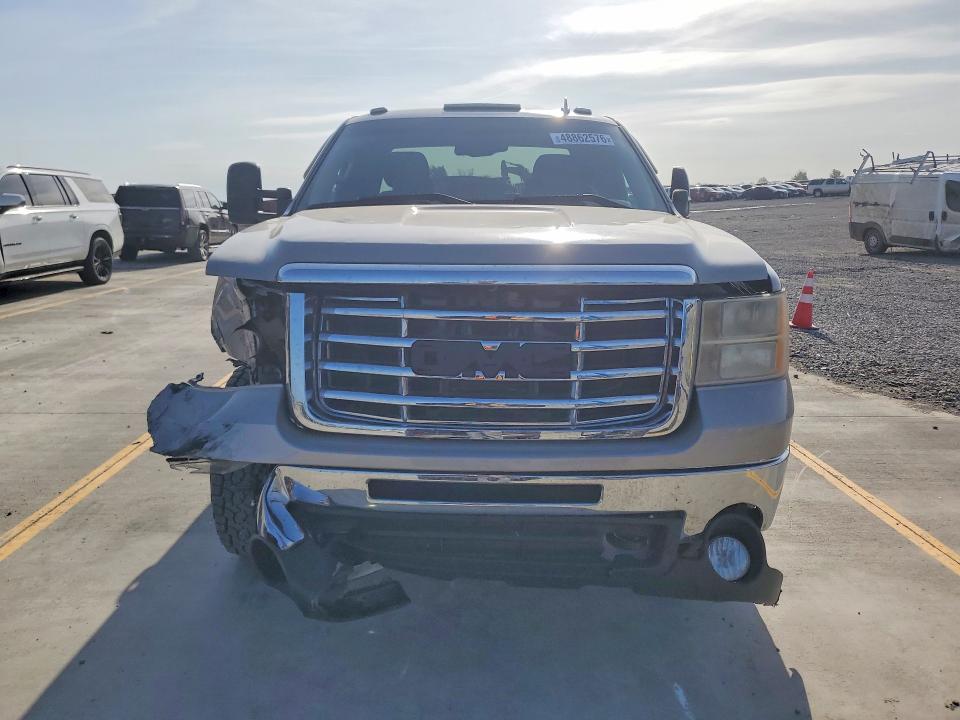 Продажа на аукционе авто 2009 Gmc Sierra 2500hd, vin: 1GTHC59K89E102562, номер лота: 48862576