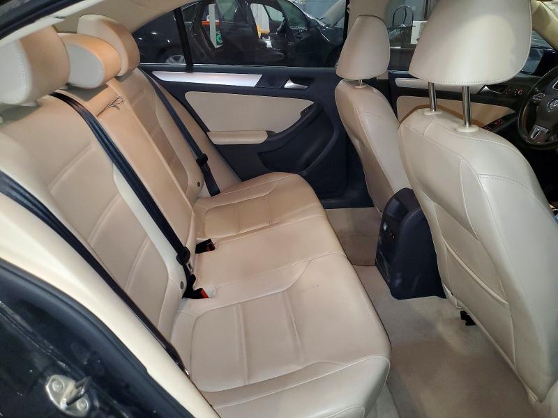 50352336 :رقم المزاد ، 3VWDP7AJ0DM379627 vin ، 2013 Volkswagen Jetta مزاد بيع