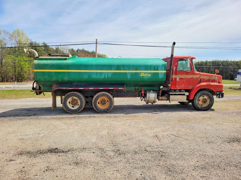 49274076 :رقم المزاد ، 4VHJCAPF5XN864862 vin ، 1999 Volvo Conventional مزاد بيع