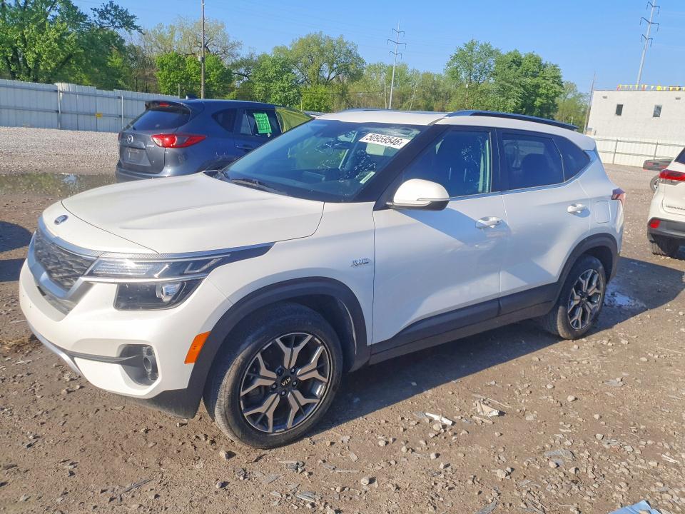 50959546 :رقم المزاد ، KNDERCAA8M7141433 vin ، 2021 Kia Seltos مزاد بيع