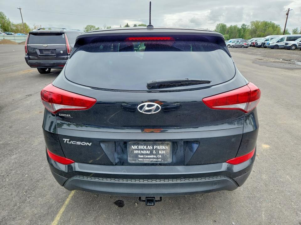 50785286 :رقم المزاد ، KM8J23A40HU555998 vin ، 2017 Hyundai Tucson مزاد بيع