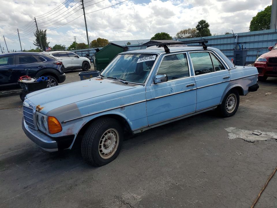 Auction sale of the 1982 Mercedes-benz 300, vin: WDBAB33AXCB015519, lot number: 50493766