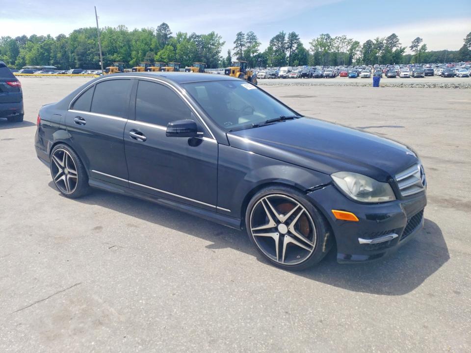 Продаж на аукціоні авто 2013 Mercedes-benz C, vin: WDDGF5HB2DA849522, номер лоту: 41628786