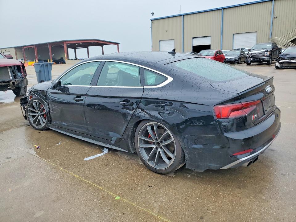 51284516 :رقم المزاد ، WAUB4CF53KA098159 vin ، 2019 Audi S5 مزاد بيع