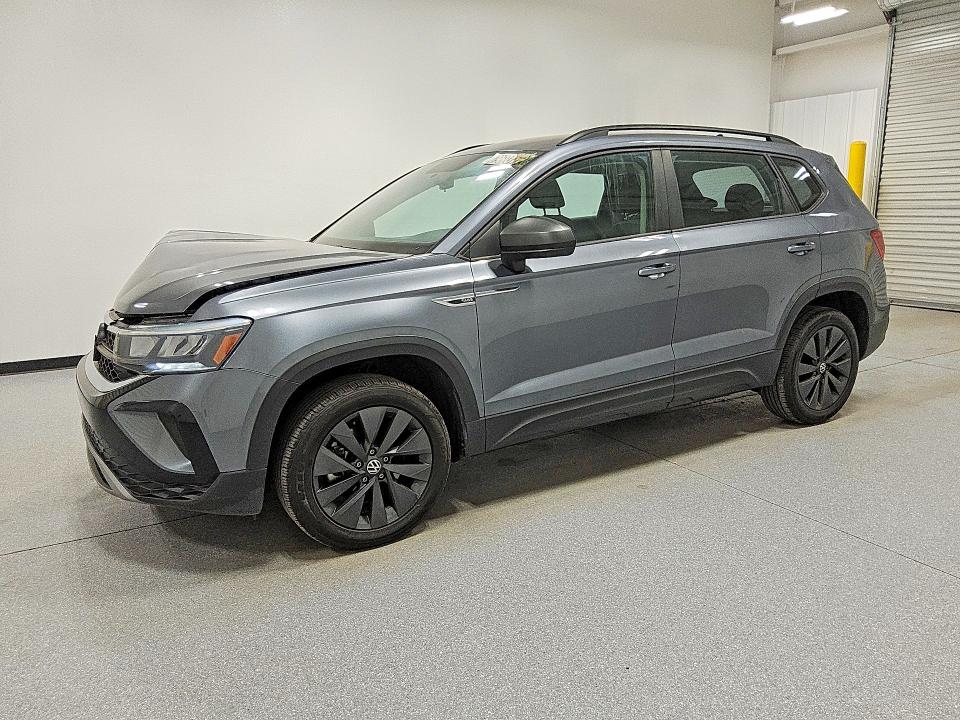 Продажа на аукционе авто 2022 Volkswagen Taos, vin: 3VVCX7B27NM001782, номер лота: 79603175