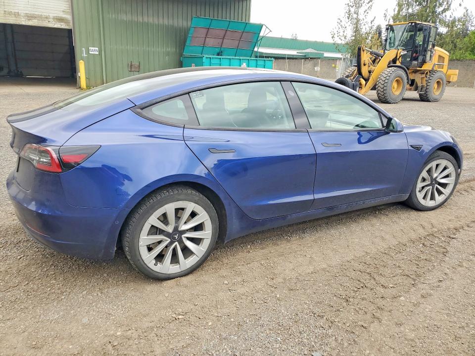51374256 :رقم المزاد ، 5YJ3E1EA7NF371610 vin ، 2022 Tesla Model 3 مزاد بيع
