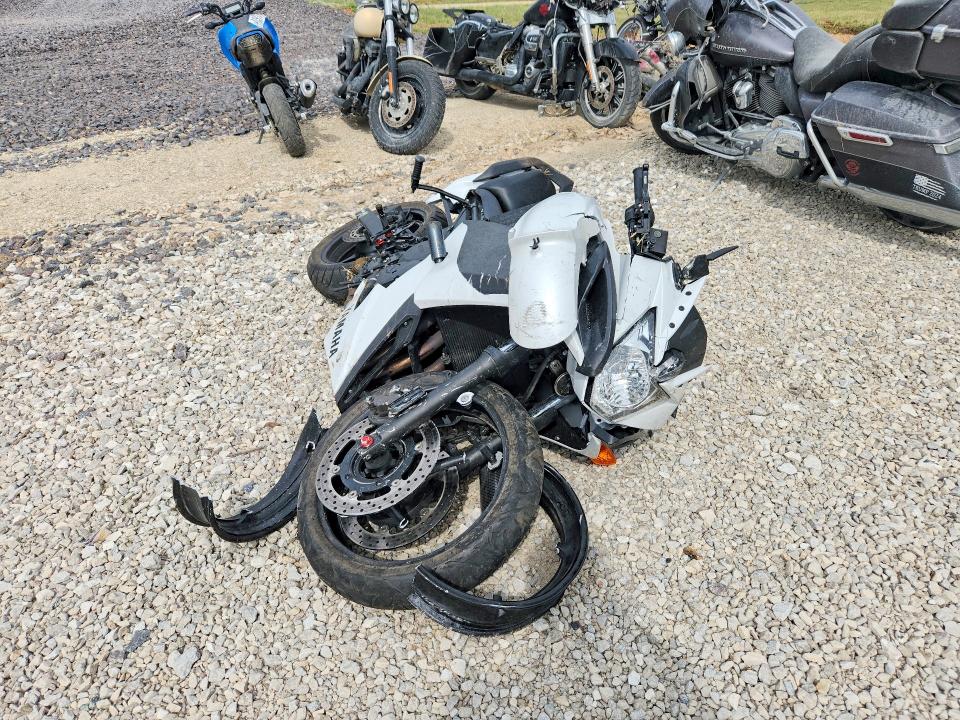 Продажа на аукционе авто 2009 Yama Fz6r, vin: JYARJ18EX9A004747, номер лота: 48363076