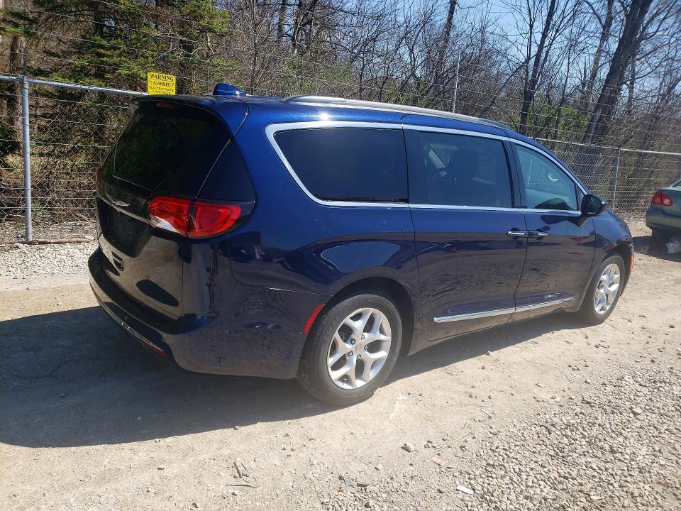 49177476 :رقم المزاد ، 2C4RC1BG1HR816151 vin ، 2017 Chrysler Pacifica مزاد بيع