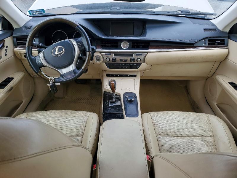 50400086 :رقم المزاد ، JTHBK1GG8D2015821 vin ، 2013 Lexus Es مزاد بيع