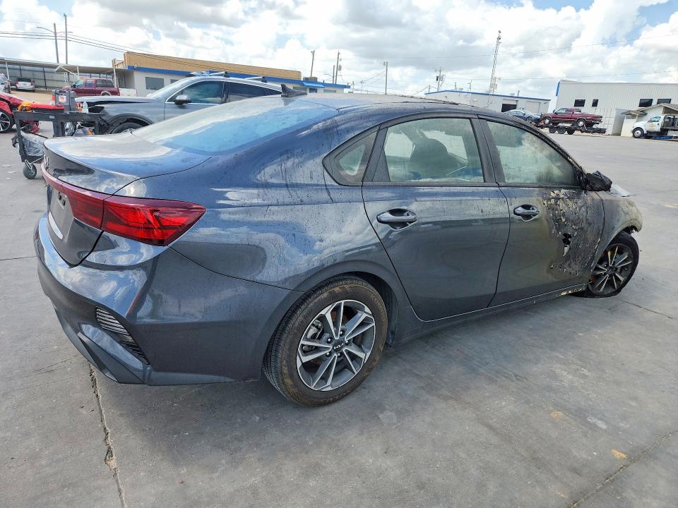 2024 Kia Forte მანქანა იყიდება აუქციონზე, vin: 3KPF24AD5RE837781, აუქციონის ნომერი: 49617966