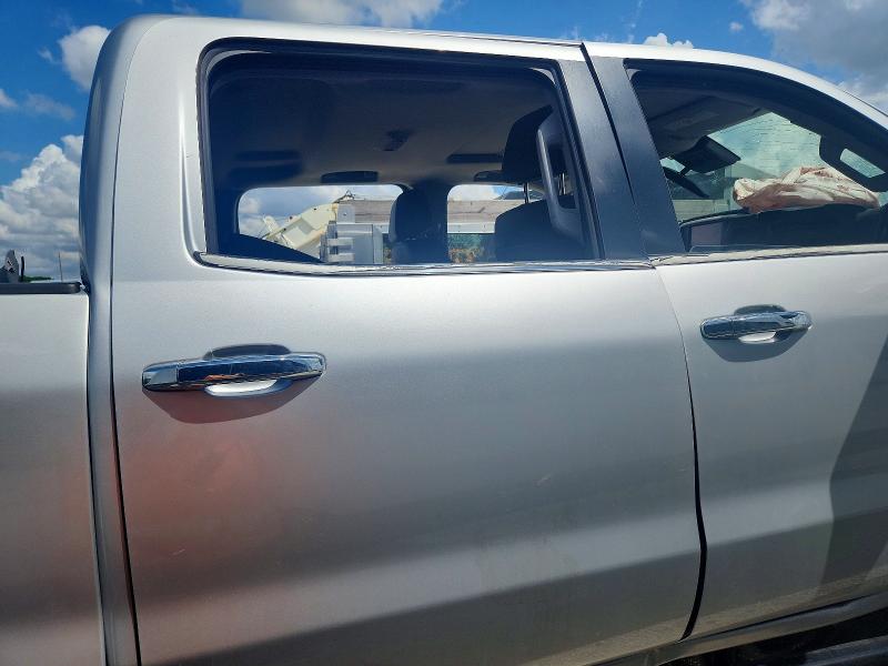 53294266 :رقم المزاد ، 1GT12UEY2JF133071 vin ، 2018 Gmc Sierra مزاد بيع