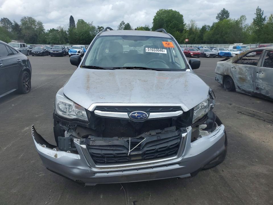 51033046 :رقم المزاد ، JF2SJABC0JH530184 vin ، 2018 Subaru Forester مزاد بيع