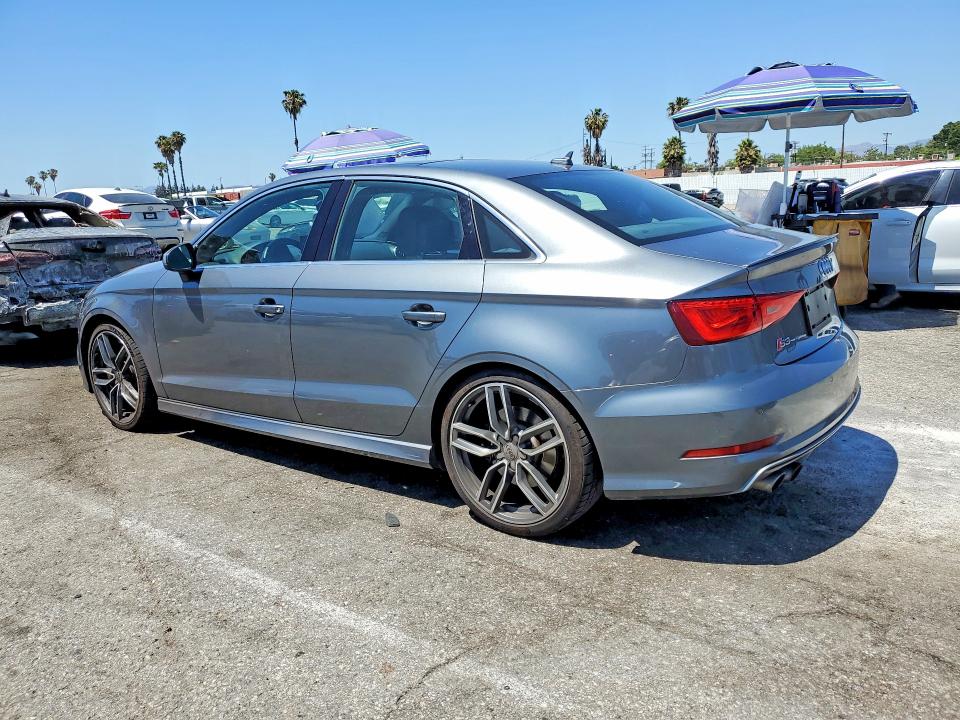 50656376 :رقم المزاد ، WAUBFGFF1F1073860 vin ، 2015 Audi S3 مزاد بيع