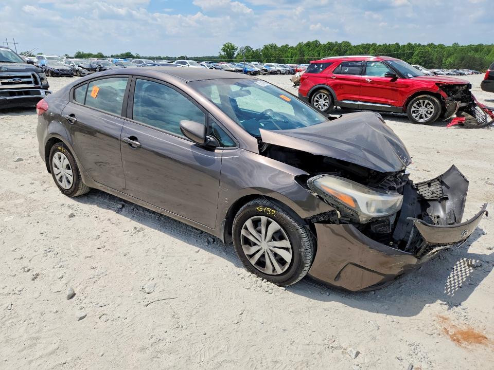 2017 Kia Forte მანქანა იყიდება აუქციონზე, vin: 3KPFK4A7XHE060457, აუქციონის ნომერი: 51302886
