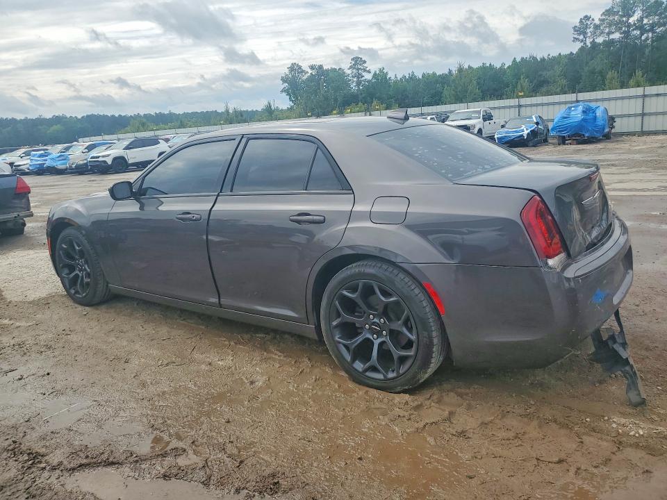 Auction sale of the 2015 Chrysler 300, vin: 2C3CCABG2FH908799, lot number: 51444666