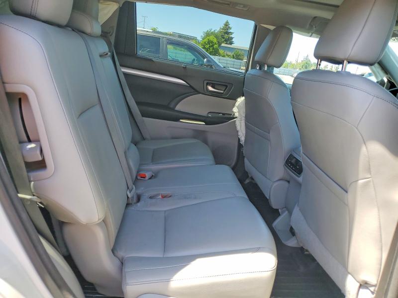 52089456 :رقم المزاد ، 5TDKKRFH3GS163656 vin ، 2016 Toyota Highlander مزاد بيع