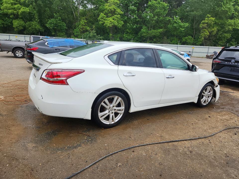 50625826 :رقم المزاد ، 1N4BL3AP2DN495250 vin ، 2013 Nissan Altima مزاد بيع