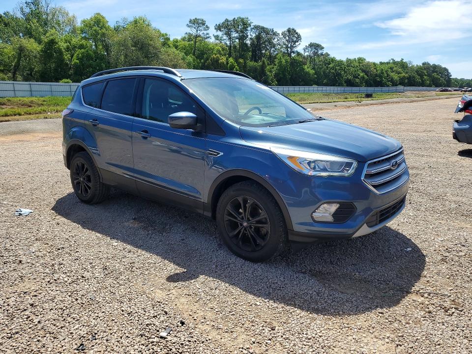 48914796 :رقم المزاد ، 1FMCU0HD8JUA44312 vin ، 2018 Ford Escape مزاد بيع