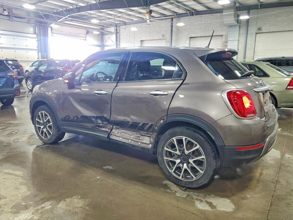 49798816 :رقم المزاد ، ZFBCFYCB8HP518628 vin ، 2017 Fiat 500x مزاد بيع
