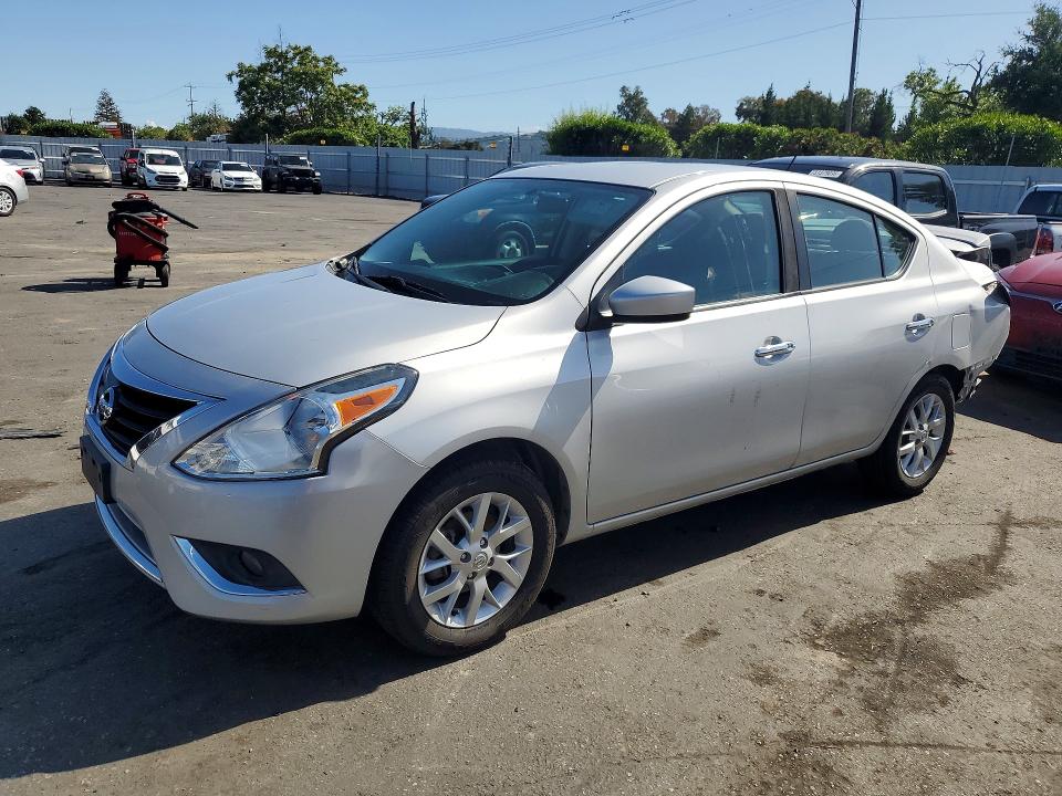 Продажа на аукционе авто 2018 Nissan Versa, vin: 3N1CN7AP1JL872262, номер лота: 51310326