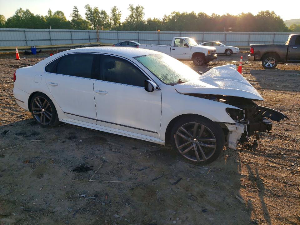 51000456 :رقم المزاد ، 1VWAT7A37GC059839 vin ، 2016 Volkswagen Passat مزاد بيع