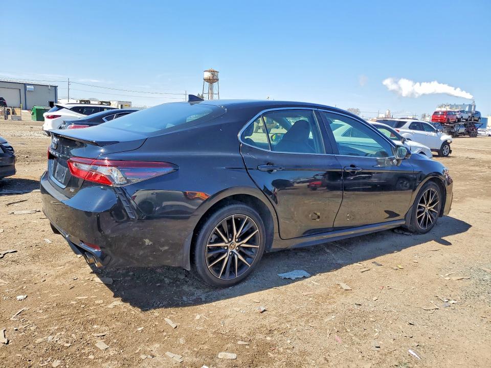Продажа на аукционе авто 2023 Toyota Camry, vin: 4T1G11AK8PU155721, номер лота: 49068126