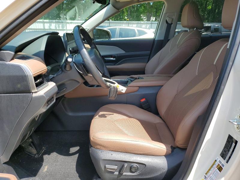 2024 Toyota Grand Highlander მანქანა იყიდება აუქციონზე, vin: 5TDAAAB55RS047941, აუქციონის ნომერი: 51142986