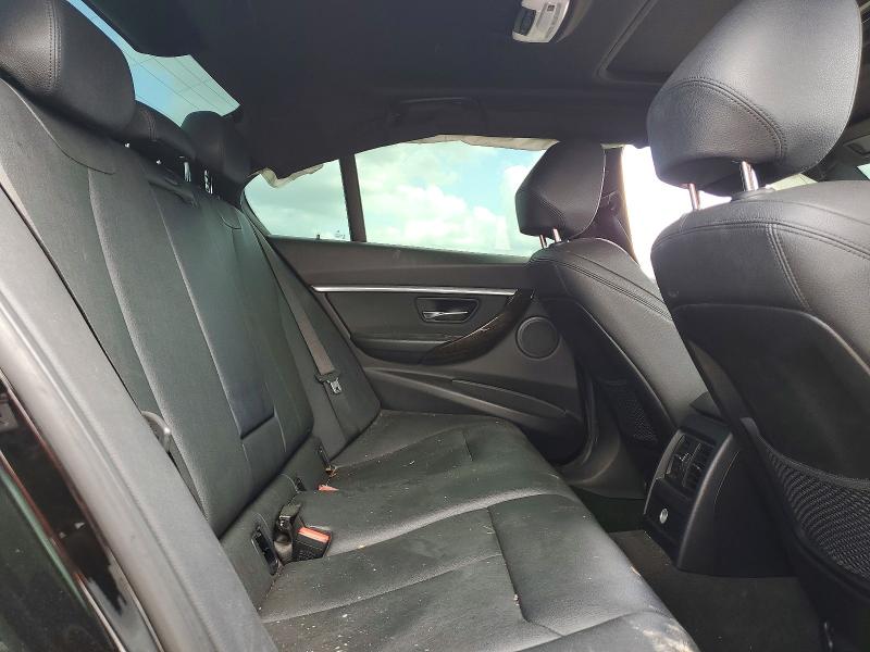 50493596 :رقم المزاد ، WBA8D9C55JA615347 vin ، 2018 Bmw 330 مزاد بيع