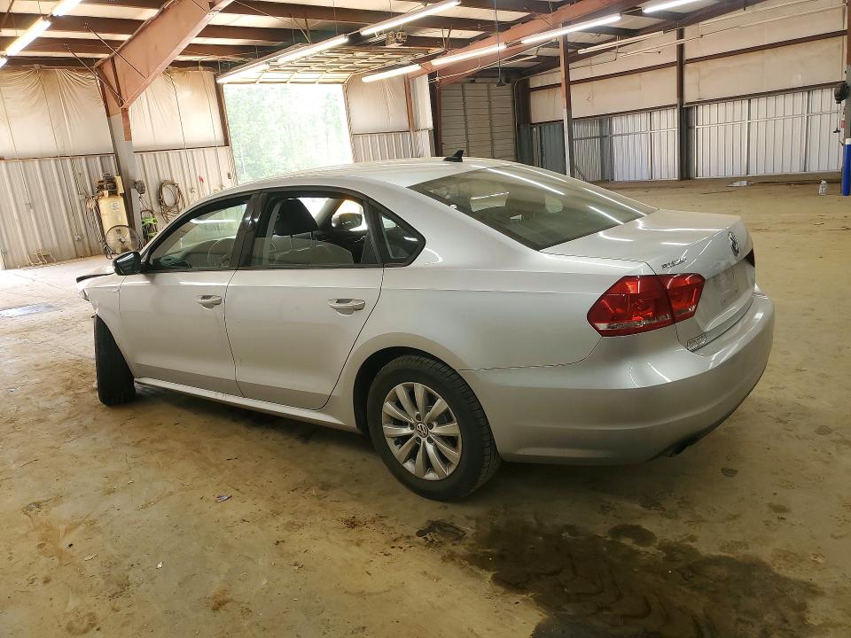 50154576 :رقم المزاد ، 1VWAT7A3XFC038546 vin ، 2015 Volkswagen Passat مزاد بيع