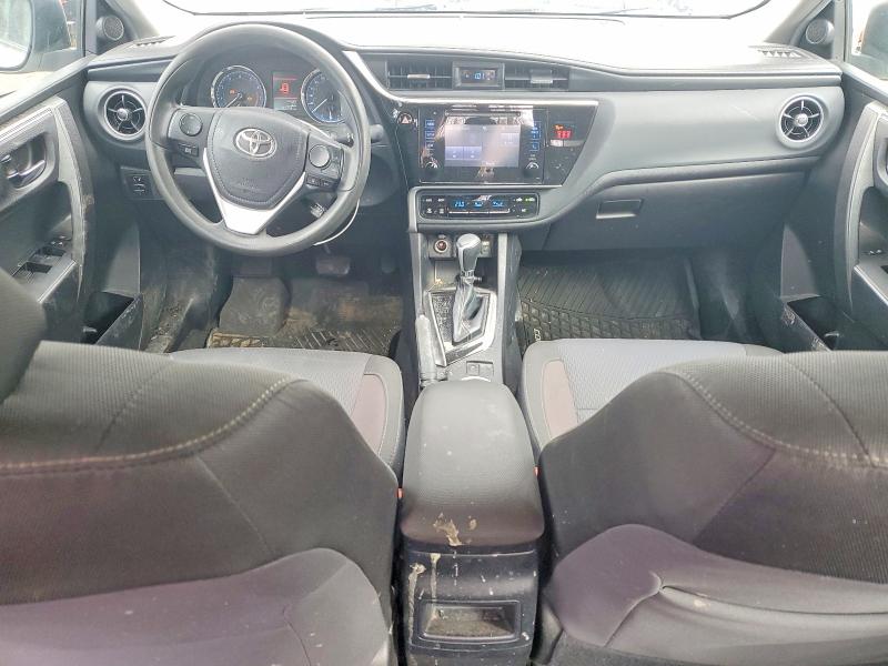 48664126 :رقم المزاد ، 2T1BURHE9JC024502 vin ، 2018 Toyota Corolla مزاد بيع