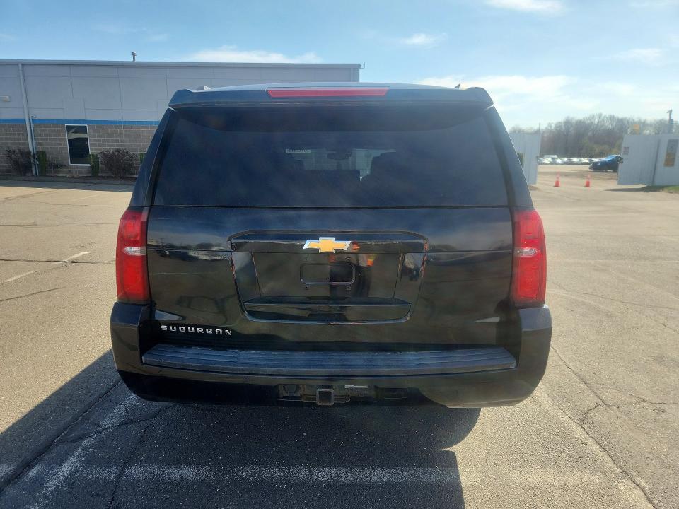 Auction sale of the 2017 Chevrolet Suburban, vin: 1GNSKHKC6HR198512, lot number: 50122916