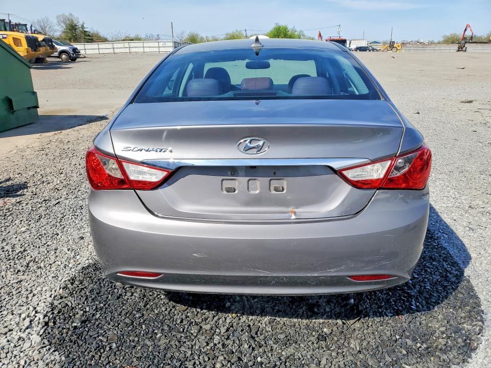 50081206 :رقم المزاد ، 5NPEC4AC1BH059772 vin ، 2011 Hyundai Sonata مزاد بيع