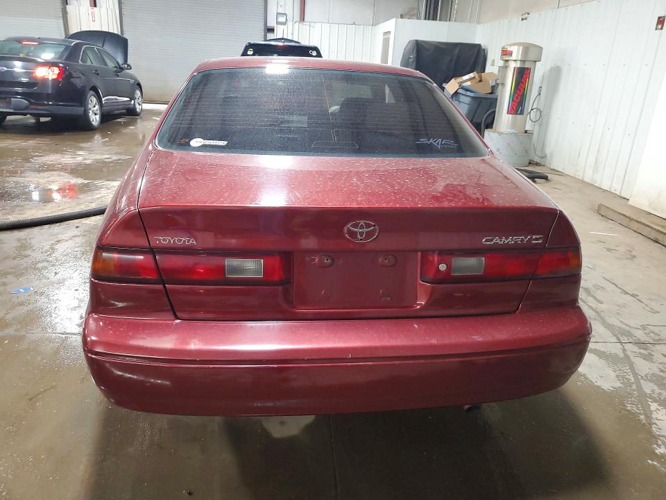 48436616 :رقم المزاد ، JT2BG22KXX0374679 vin ، 1999 Toyota Camry مزاد بيع