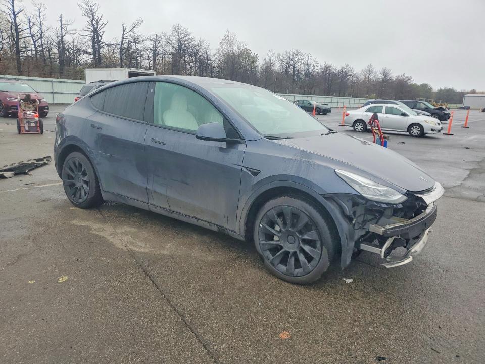 Продаж на аукціоні авто 2022 Tesla Model Y, vin: 7SAYGDEE9NF512992, номер лоту: 51252846