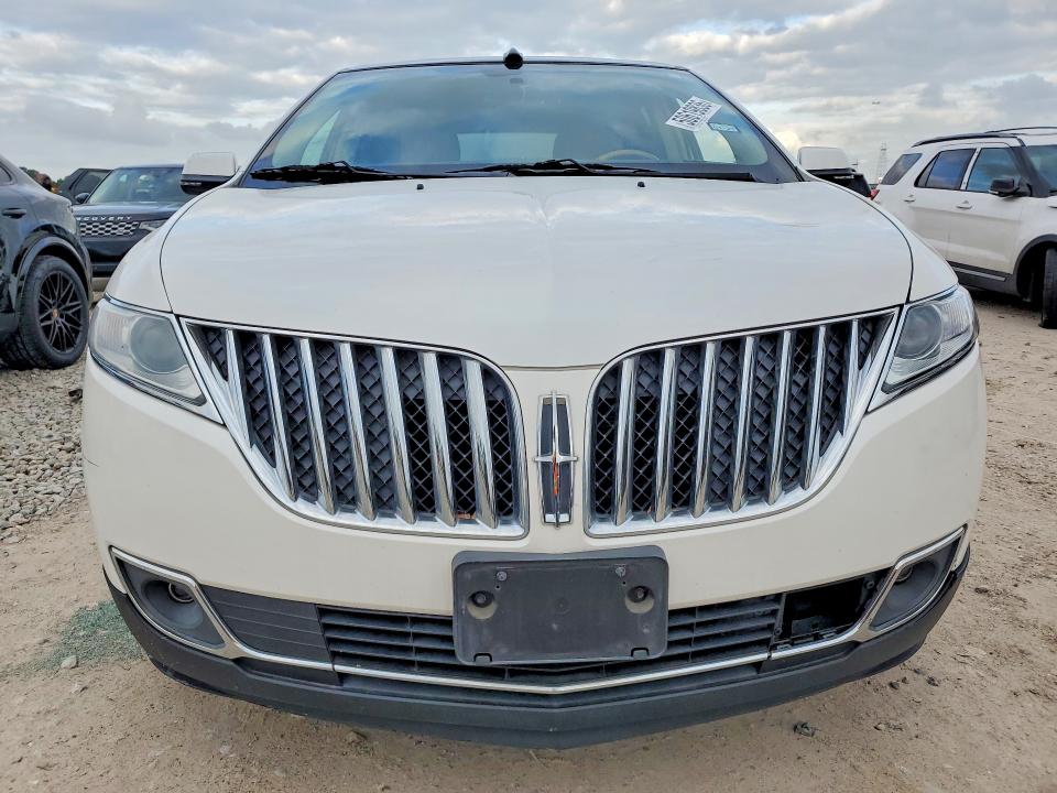 2015 Lincoln Mkx მანქანა იყიდება აუქციონზე, vin: 2LMDJ6JKXFBL22783, აუქციონის ნომერი: 50619836