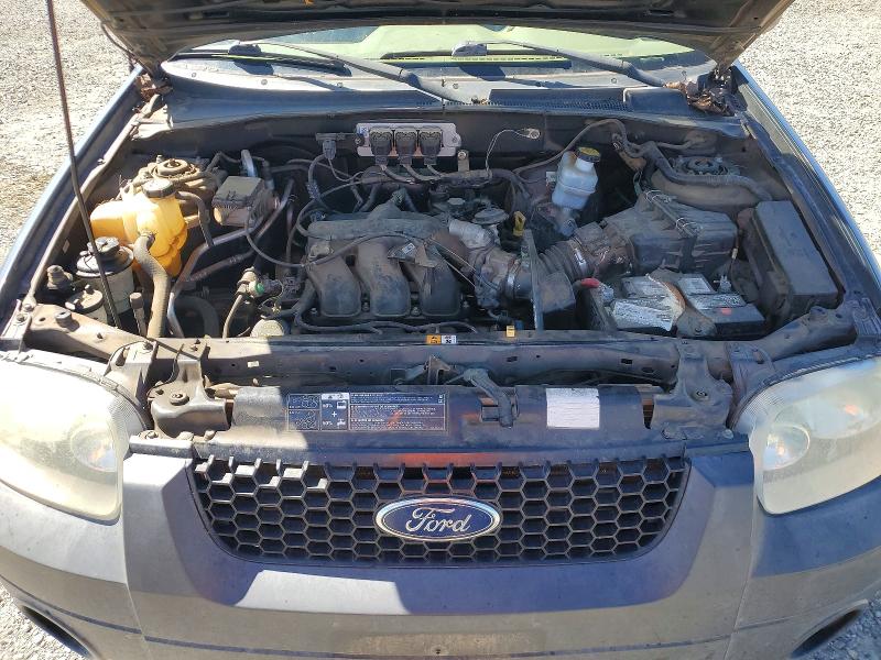 50259606 :رقم المزاد ، 1FMYU93165KB76400 vin ، 2005 Ford Escape مزاد بيع