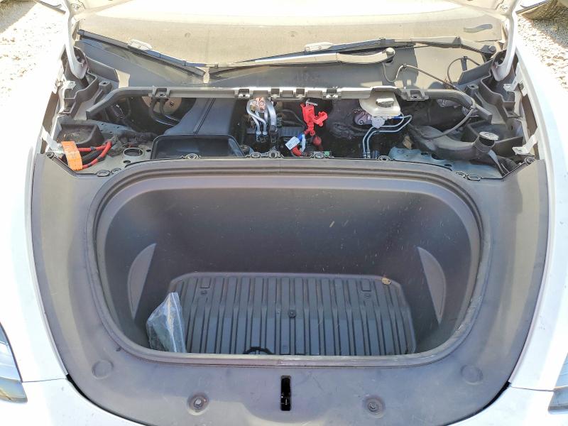 48402056 :رقم المزاد ، 7SAYGAEE2NF570134 vin ، 2022 Tesla Model Y مزاد بيع