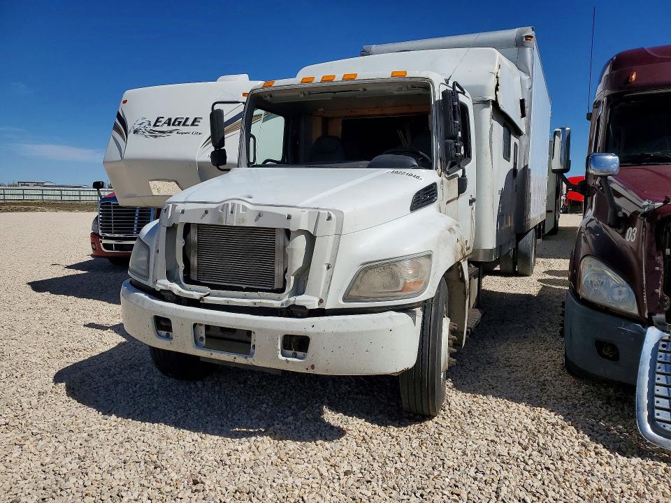 49221046 :رقم المزاد ، 5PVNJ8JV1J4S69209 vin ، 2018 Hino 258/268 مزاد بيع