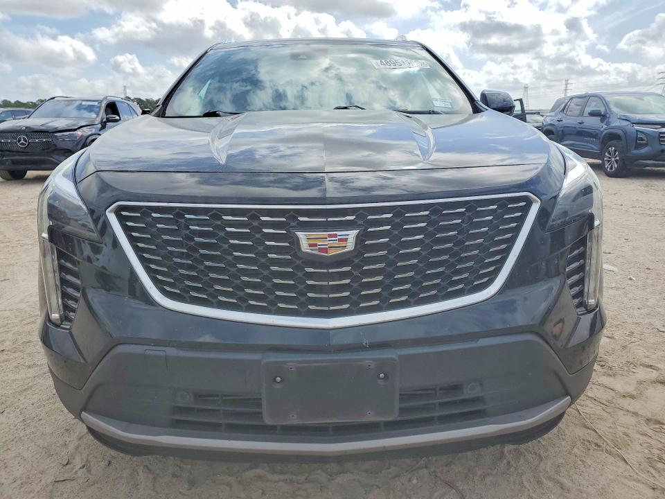 48951196 :رقم المزاد ، 1GYFZDR4XLF039834 vin ، 2020 Cadillac Xt4 مزاد بيع