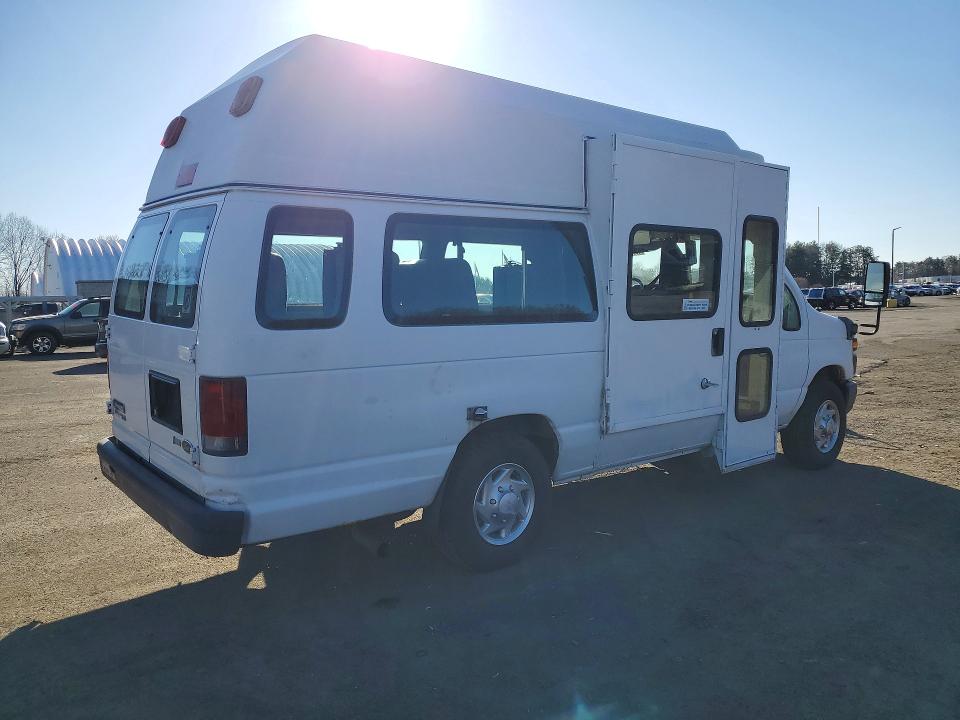 48929696 :رقم المزاد ، 1FTDS3EL6BDB24396 vin ، 2011 Ford Econoline مزاد بيع