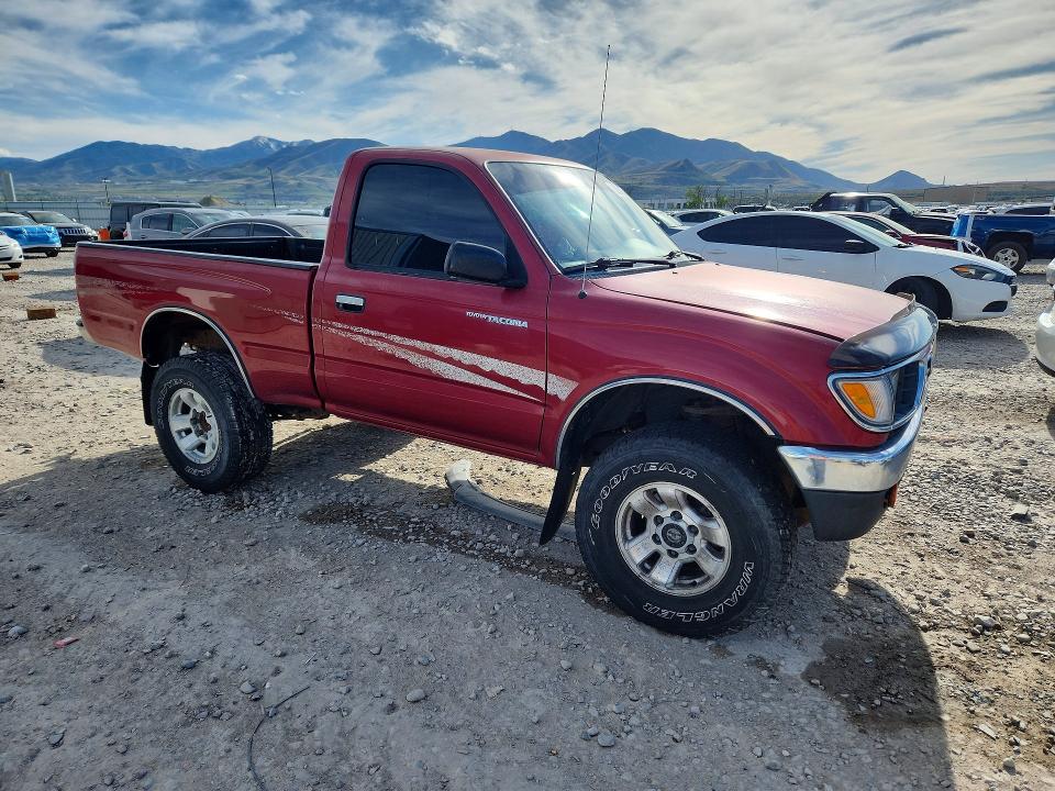 50662016 :رقم المزاد ، 4TAUN61C2SZ061150 vin ، 1995 Toyota Tacoma مزاد بيع