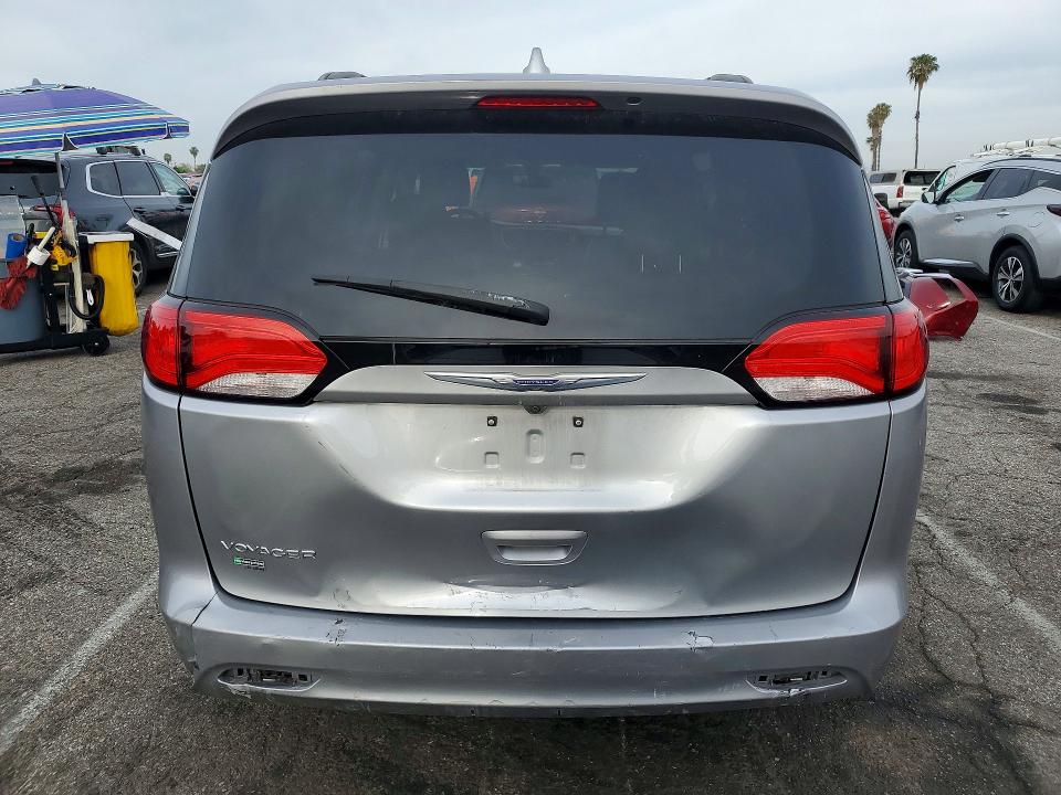 50129546 :رقم المزاد ، 2C4RC1DG6LR148966 vin ، 2020 Chrysler Voyager مزاد بيع