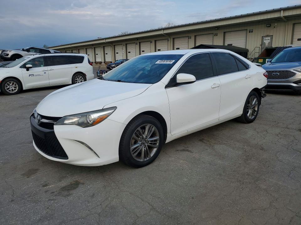 2017 Toyota Camry მანქანა იყიდება აუქციონზე, vin: 4T1BF1FK0HU327987, აუქციონის ნომერი: 48965696