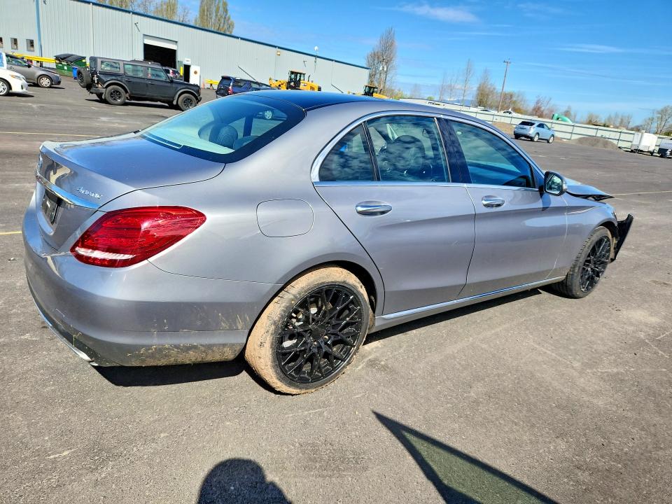Продажа на аукционе авто 2015 Mercedes-benz C, vin: 55SWF4KB7FU013254, номер лота: 48690236