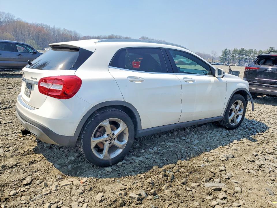 Продажа на аукционе авто 2019 Mercedes-benz Gla, vin: WDCTG4GBXKJ630705, номер лота: 49338266