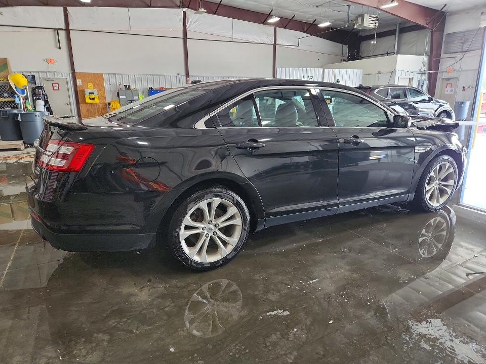 50331346 :رقم المزاد ، 1FAHP2E86DG207603 vin ، 2013 Ford Taurus مزاد بيع