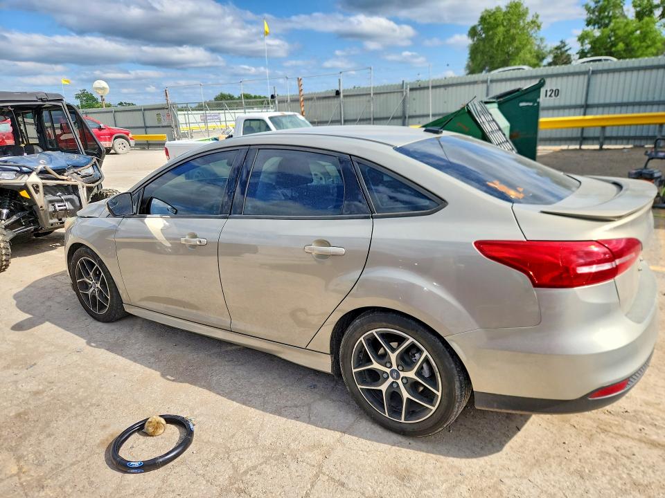 2015 Ford Focus მანქანა იყიდება აუქციონზე, vin: 1FADP3F25FL323626, აუქციონის ნომერი: 51925746