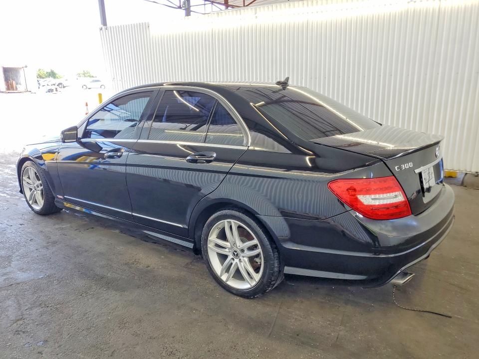 Продажа на аукционе авто 2014 Mercedes-benz C, vin: WDDGF8AB0EG223235, номер лота: 48917906
