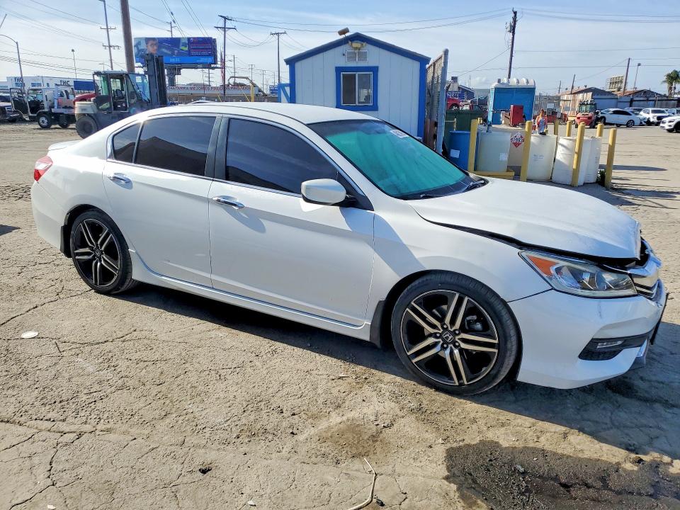 Продажа на аукционе авто 2017 Honda Accord, vin: 1HGCR2F57HA290066, номер лота: 48815096