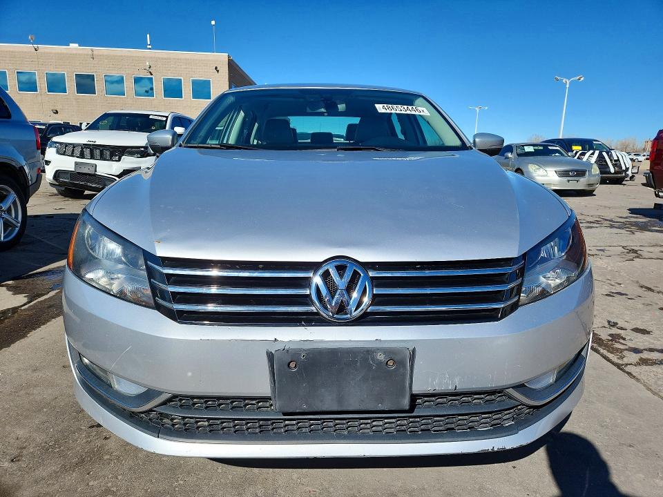 2015 Volkswagen Passat მანქანა იყიდება აუქციონზე, vin: 1VWAT7A32FC089068, აუქციონის ნომერი: 48653446